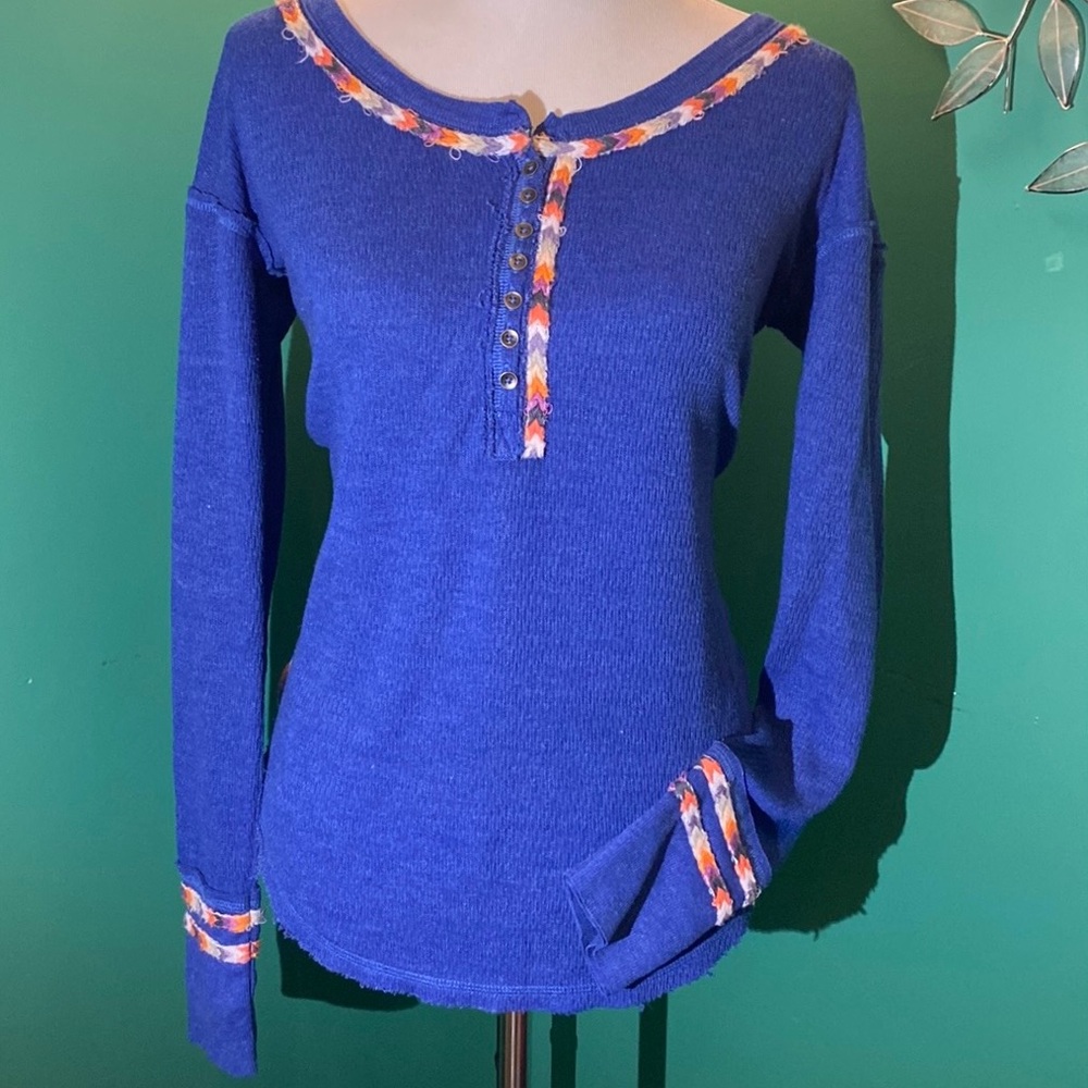 We The Free boho blue waffle long sleeve shirt Medium, Excellent used condition